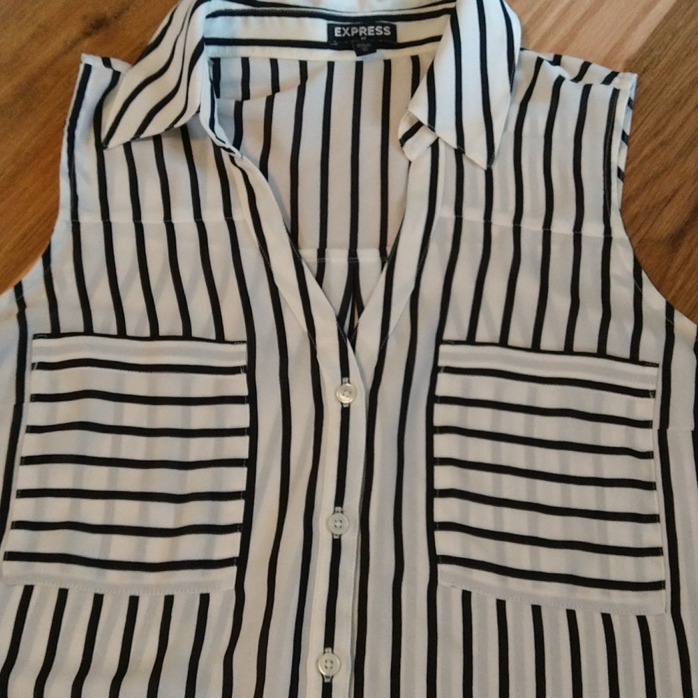 Express Blouse - Picture 3 of 3